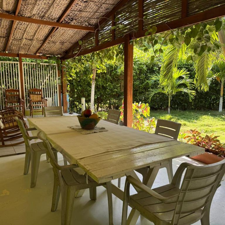 Suemar Cabaña de Playa en Isla de Tierra Bomba - Two-Bedroom House - 4