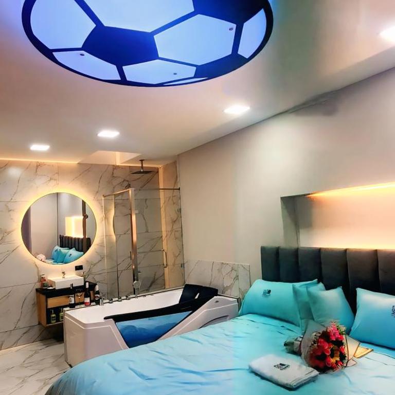 ELEGANTE LOFT en LOJA CERCA a la UTPL y CENTRO HISTÓRICO - Three-Bedroom Premium Apartment - 3