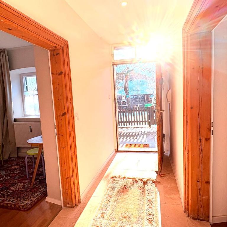 Zentrale Wohnung in Garmisch mit Zugspitzblick - Apartment mit 2 Schlafzimmern und Bergblick - 17