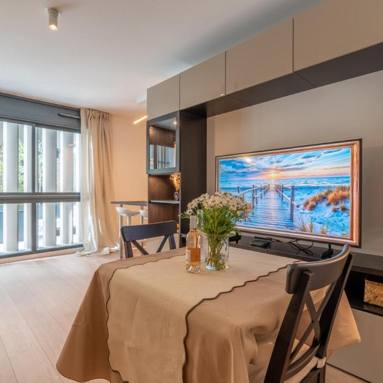Monaco Bliss apartments 5 min to Casino - One-Bedroom Apartment - 3