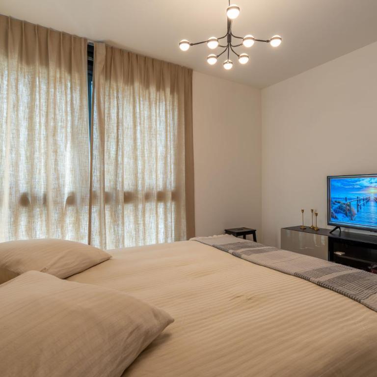 Monaco Bliss apartments 5 min to Casino - One-Bedroom Apartment - 6