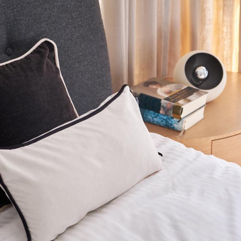 Monaco Bliss apartments 5 min to Casino - One-Bedroom Apartment - 2