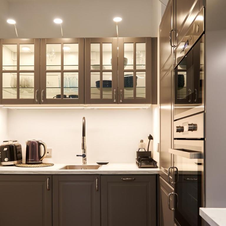 Monaco Bliss apartments 5 min to Casino - One-Bedroom Apartment - 3