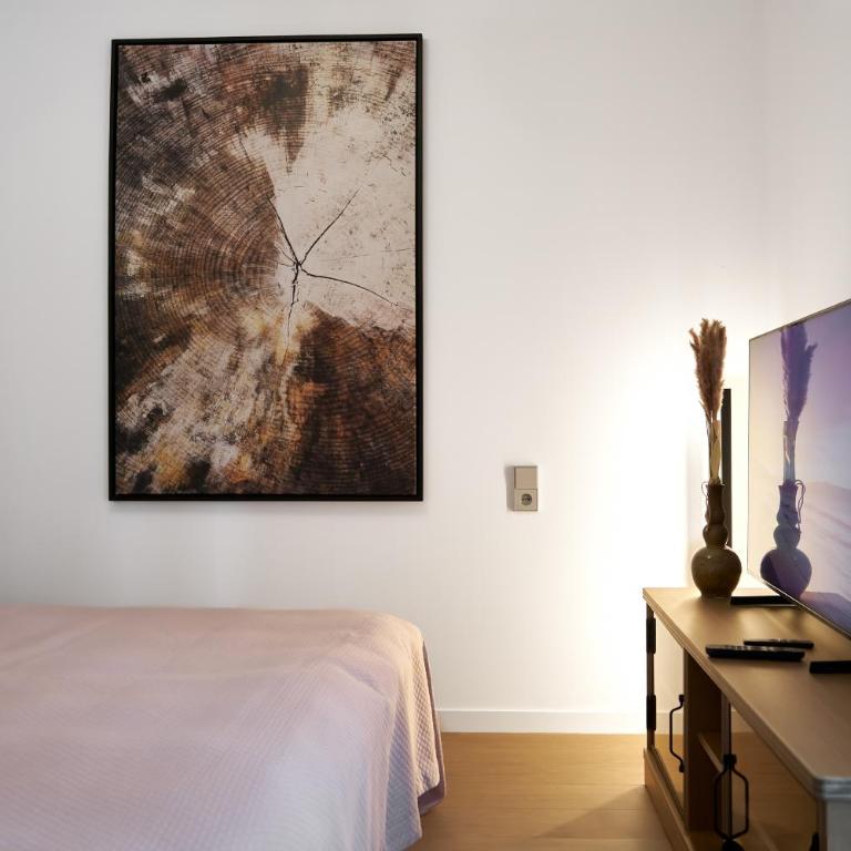 Monaco Bliss apartments 5 min to Casino - One-Bedroom Apartment - 9