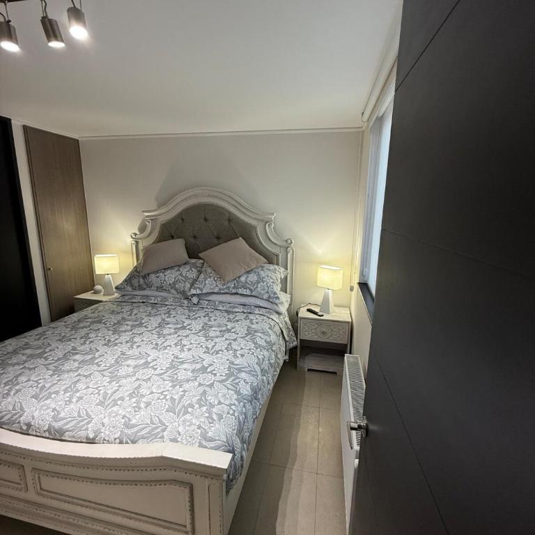 GARAN AIKE Shelter and style in front of Canal Señoret - Two-Bedroom Apartment - 44