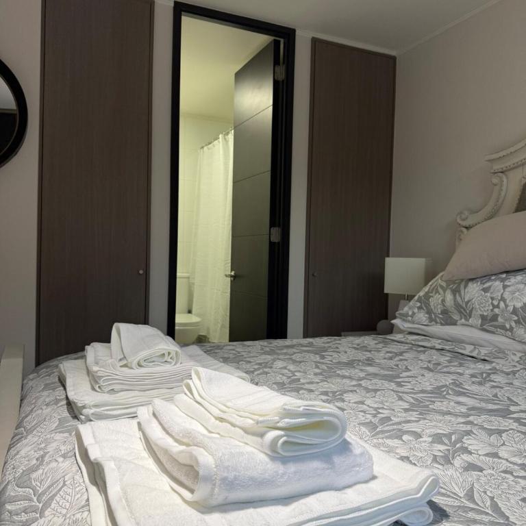 GARAN AIKE Shelter and style in front of Canal Señoret - Two-Bedroom Apartment - 49