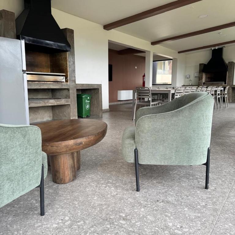 GARAN AIKE Shelter and style in front of Canal Señoret - Two-Bedroom Apartment - 91