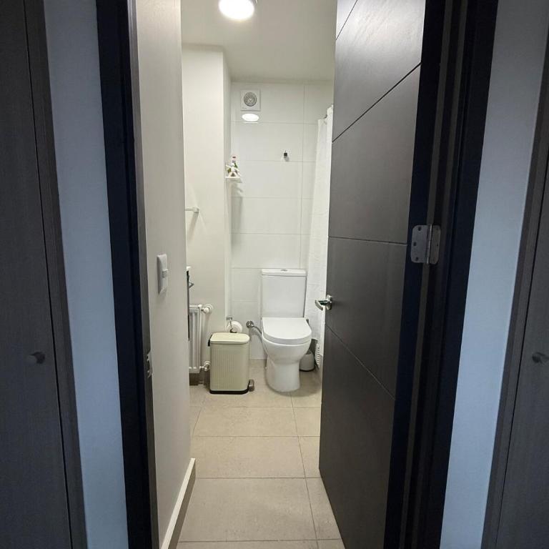 GARAN AIKE Shelter and style in front of Canal Señoret - Two-Bedroom Apartment - 69
