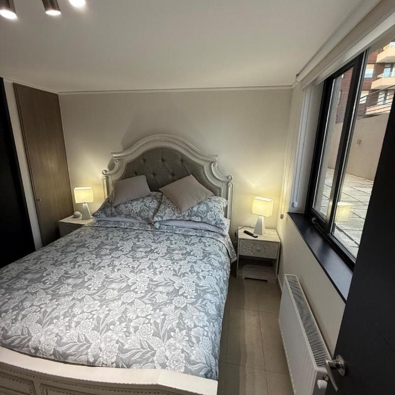 GARAN AIKE Shelter and style in front of Canal Señoret - Two-Bedroom Apartment - 40