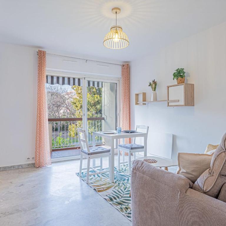 Studio avec balcon et parking proche plages - Studio - 1