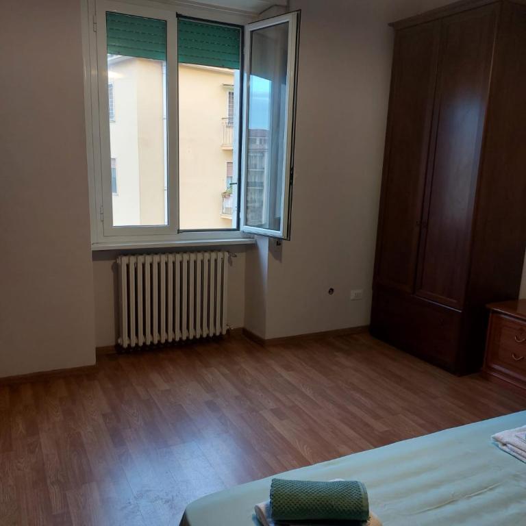 Rome View Apartment - Three-Bedroom Apartment - 27