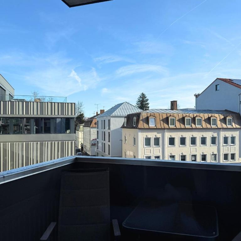 VYLD Fuchs Suite - Urban, Aufzug & Balkon - Apartment mit 1 Schlafzimmer - 16
