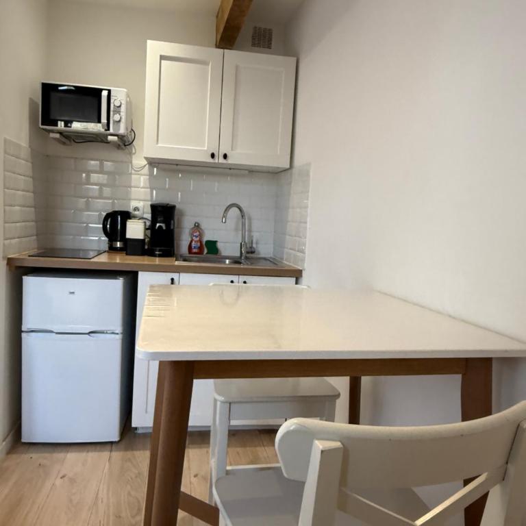 Superbe studio lumineux en hypercentre - Apartment mit 1 Schlafzimmer - 11