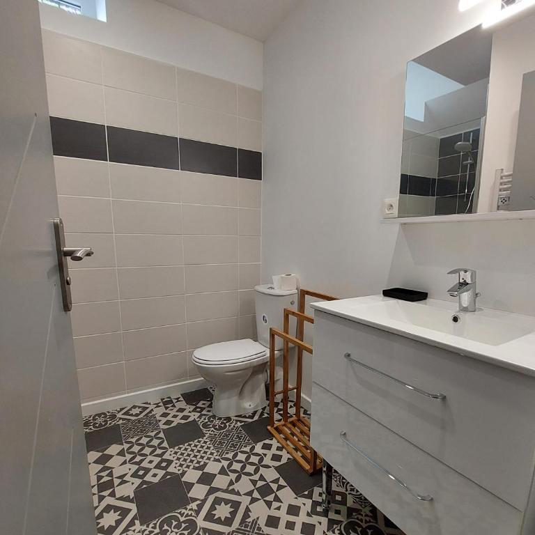 Villa Jean Julien - Les Cascades - Wifi - 2 chambres - 6 personnes - Terrasse - Two-Bedroom Apartment - 13