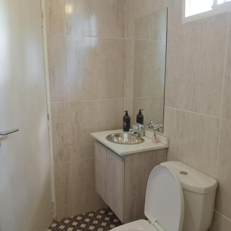 Monoambiente Juana Koslay - cerca del complejo AVE FENIX - Primer piso por escalera exterior - One-Bedroom Apartment - 9