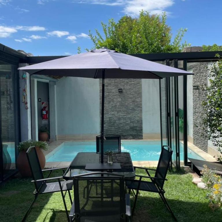 Cassara Retreat - Two-Bedroom House - 21
