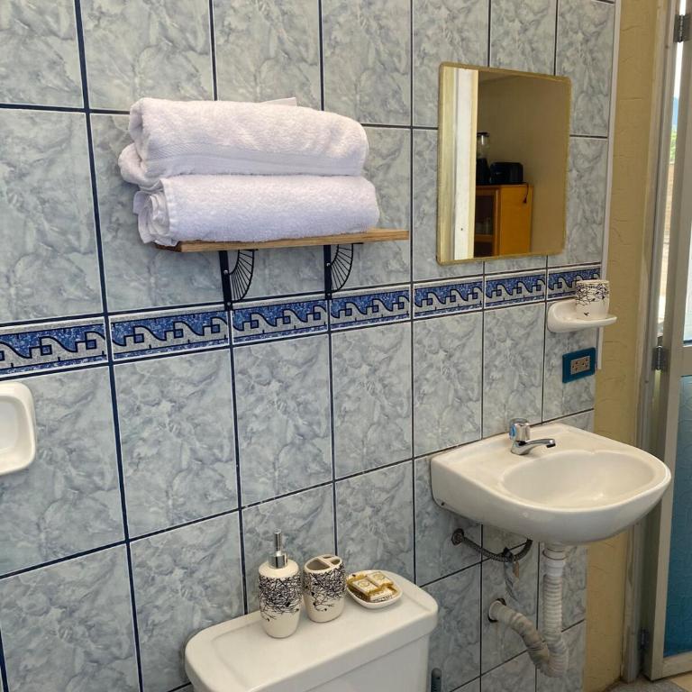 Central 3 minutes from Plaza de Armas by car - Three-Bedroom Apartment - 15