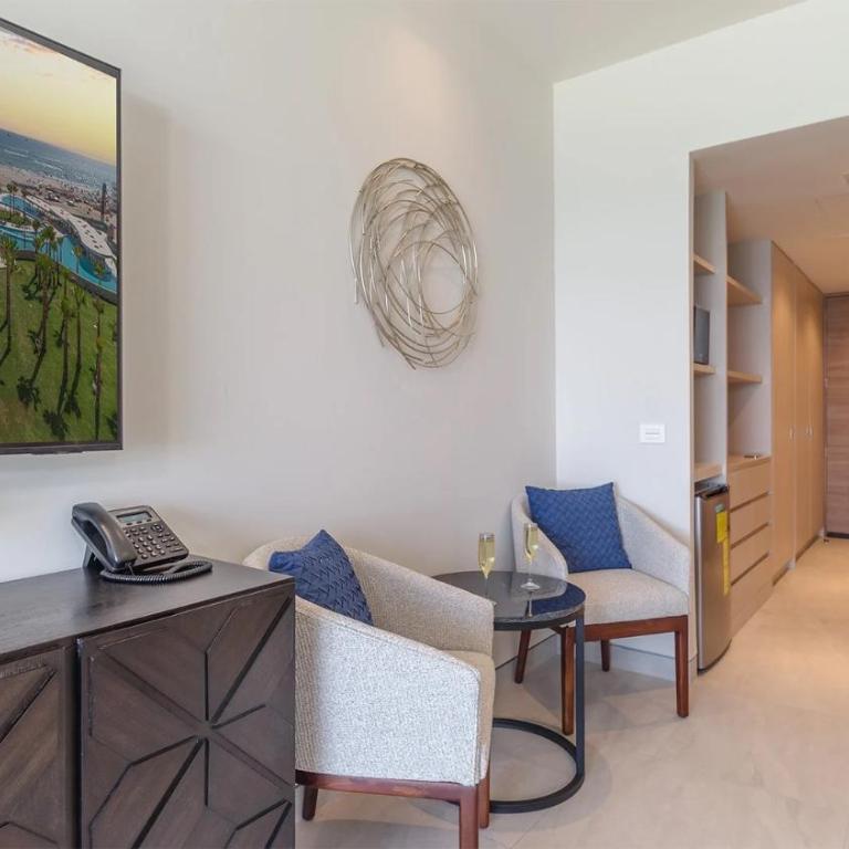 Beachfront Luxury Studio - Studio with Ocean View - 4