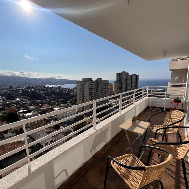Marparaiso Apartment in Valparaíso - Two-Bedroom Apartment - 1