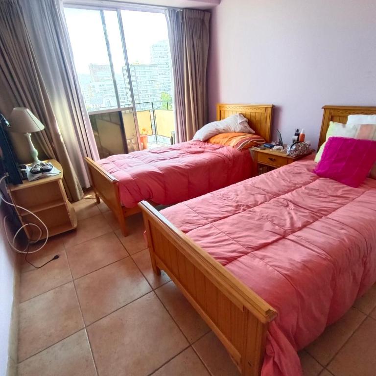 Departamento a pasos del Casino y playas - Three-Bedroom Apartment - 10