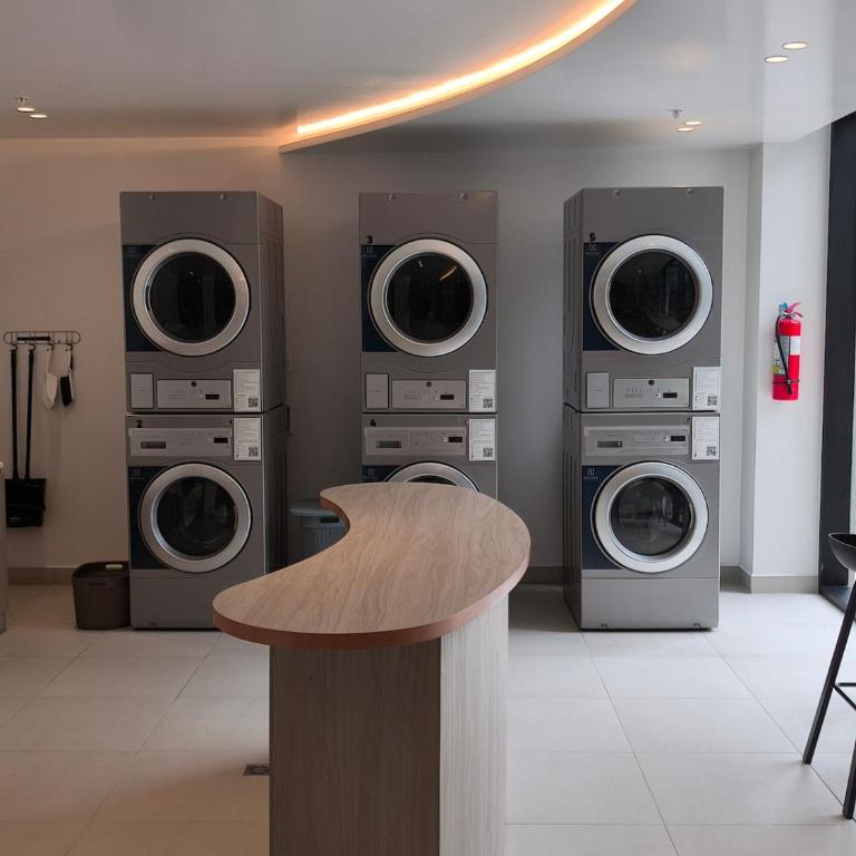 Apartamento de lujo en La Carolina, piso alto con jacuzzi y piscina - One-Bedroom Apartment - 9