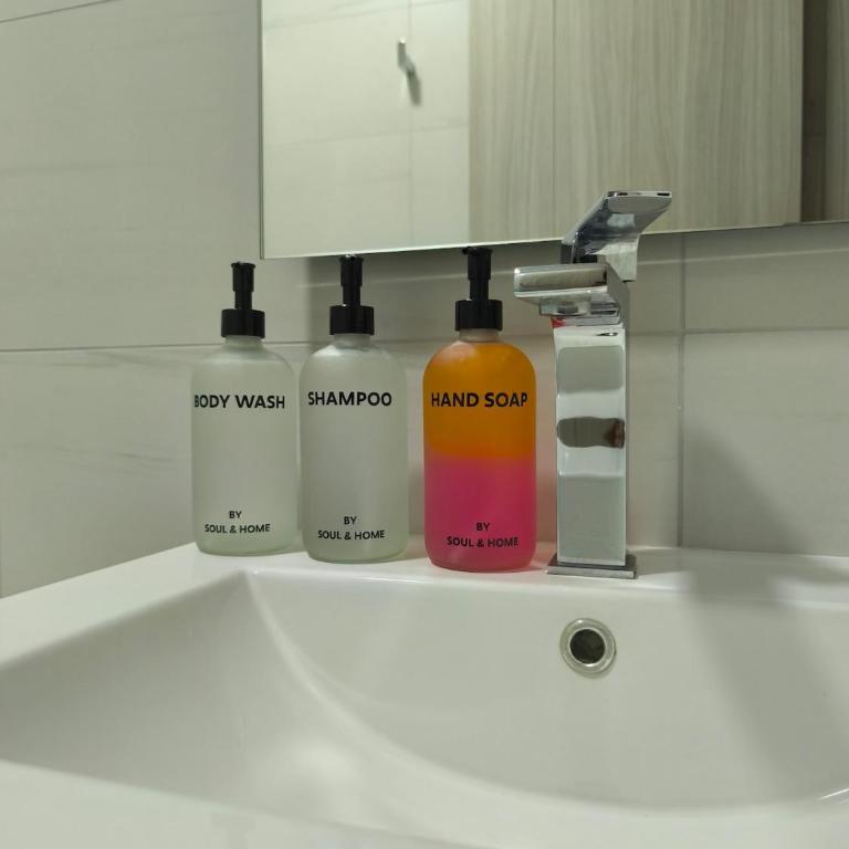 Apartamento de lujo en La Carolina, piso alto con jacuzzi y piscina - One-Bedroom Apartment - 24