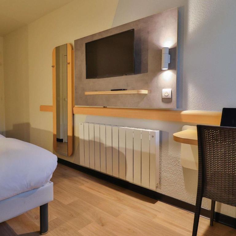 Hotel ibis budget Aix Les Bains - Grésy - Chambre Triple avec 2 Lits Simples et 1 Canapé-Lit - 5