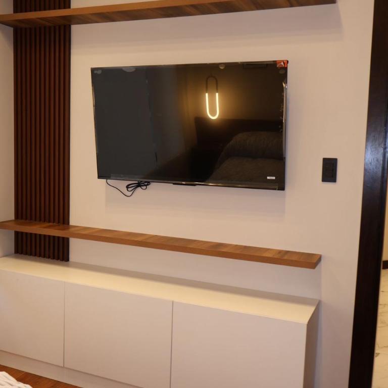 Ramon Luxury Suites - Three-Bedroom Apartment with View - 31