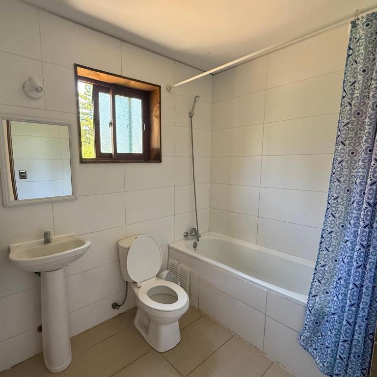 Eco Casona - Three-Bedroom House - 11