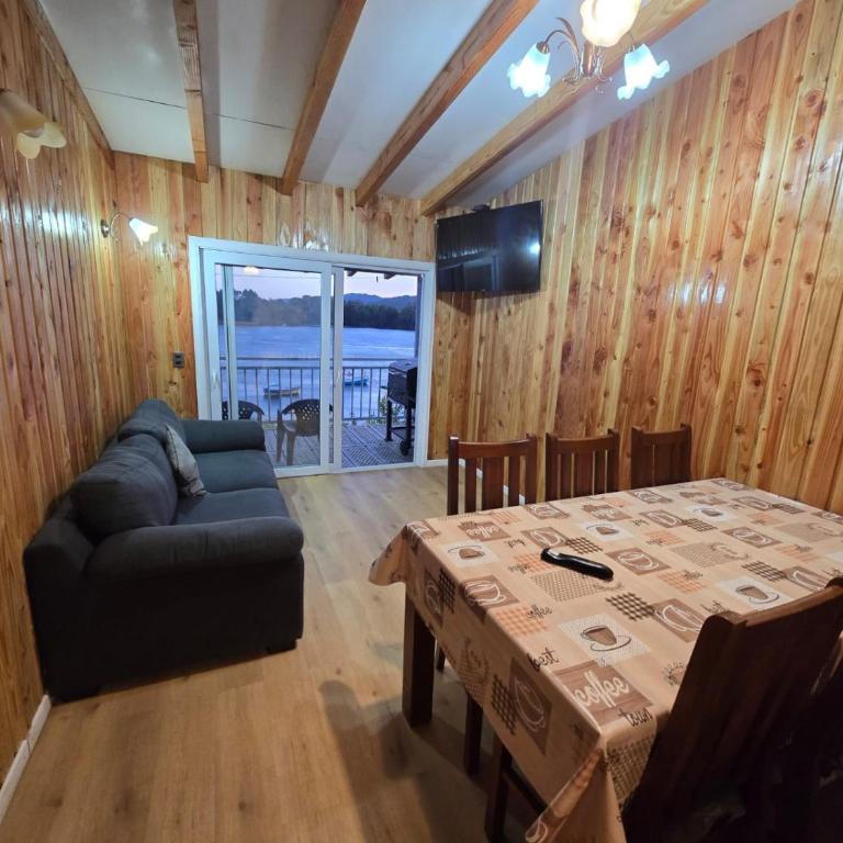 Cabañas con hermosa vista al rio - Three-Bedroom House - 3
