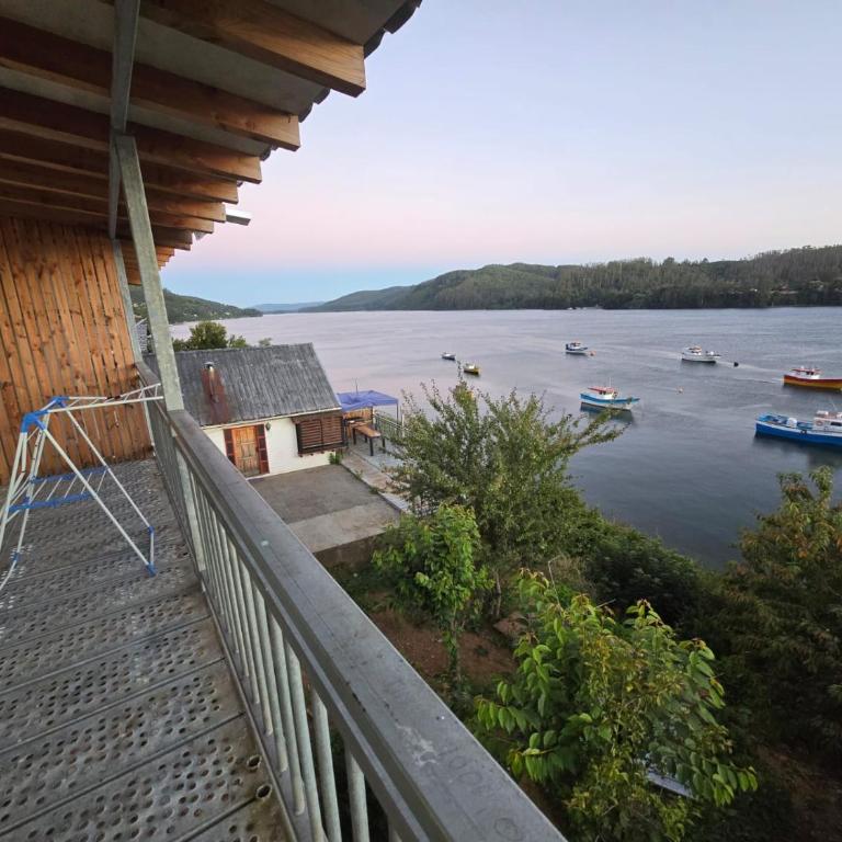 Cabañas con hermosa vista al rio - Three-Bedroom House - 11