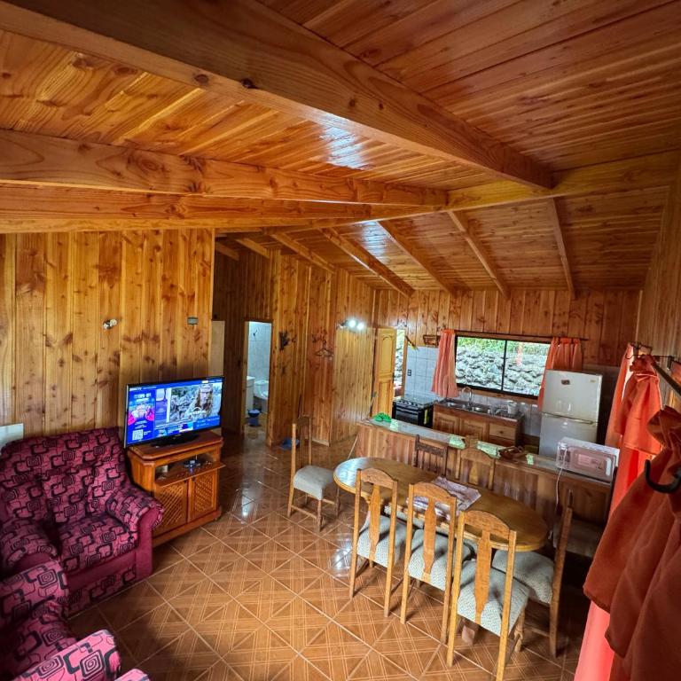 Kofkeche Mapu - Three-Bedroom House - 1