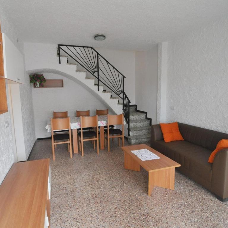 Casa acogedora a 1min de la playa con terraza y parking - HISP-7-10 - Casa - 7