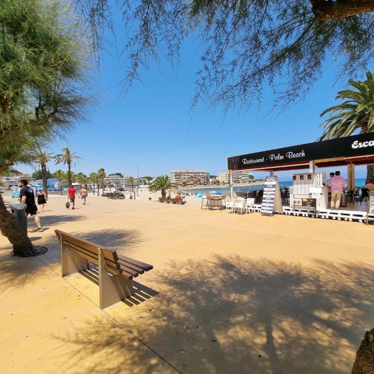 Apartamento con terraza a 400m de la playa de Riells - HISP-236-184 - Apartment - 10