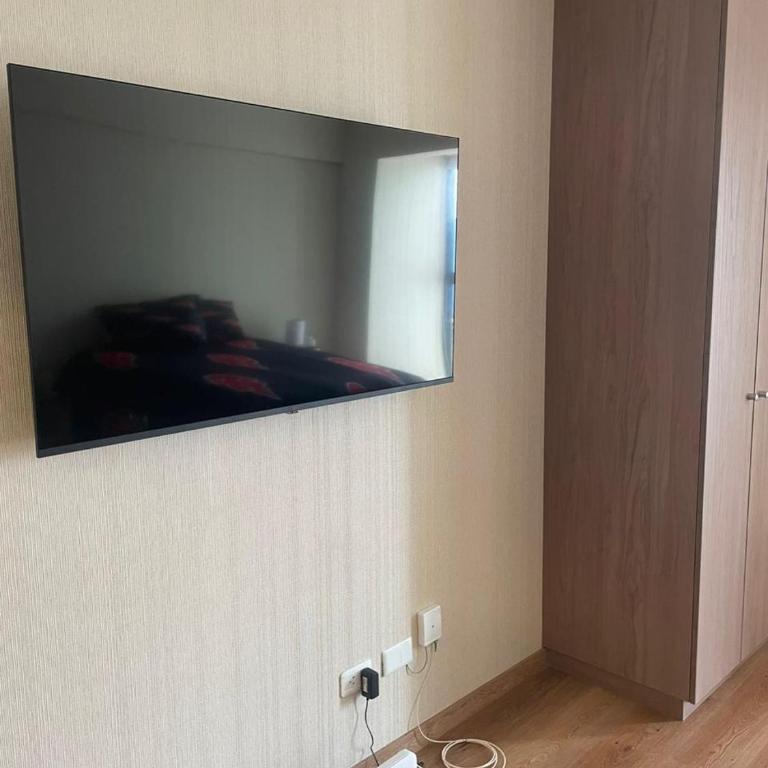 Anime-Style Studio Decor - Apartment - 10