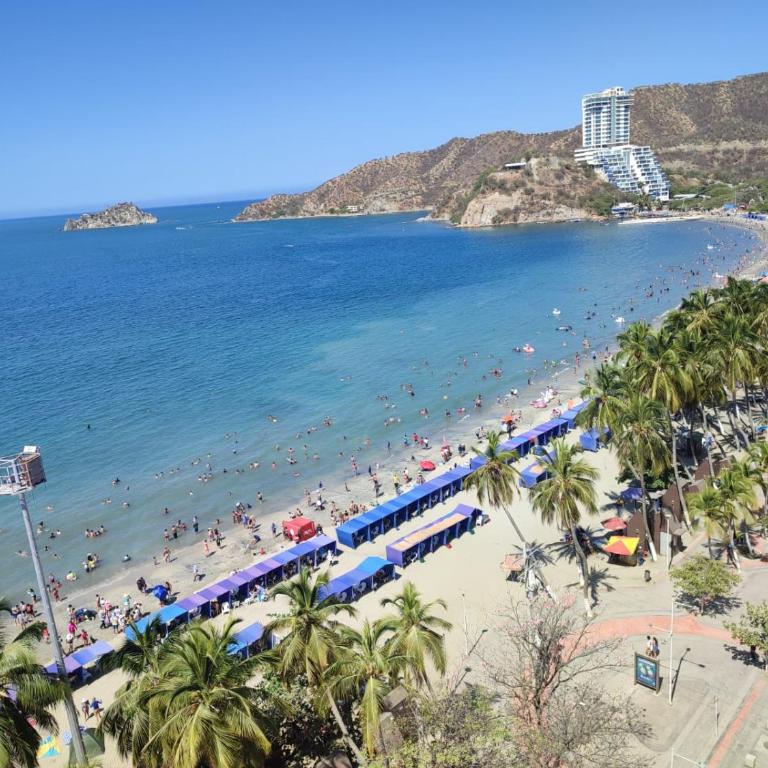 ESPECTACULAR APARTAMENTO FRENTE AL MAR RODADERO Piso 12 VISTA UNICA AL MAR SANTA MARTA - Two-Bedroom Apartment with Balcony and Sea View - 4