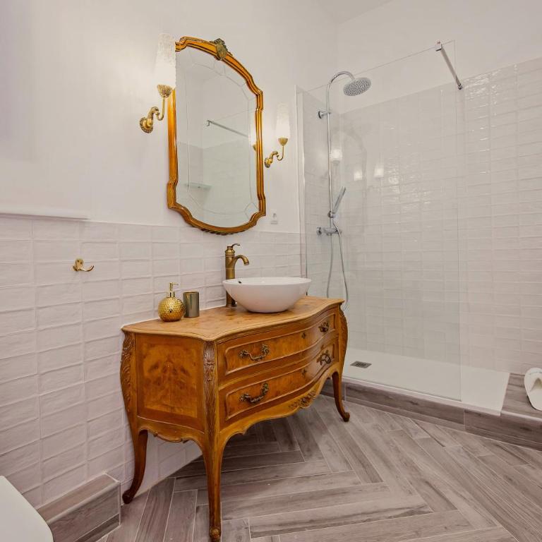 Sweett - Urgell - Three-Bedroom Apartment - 10