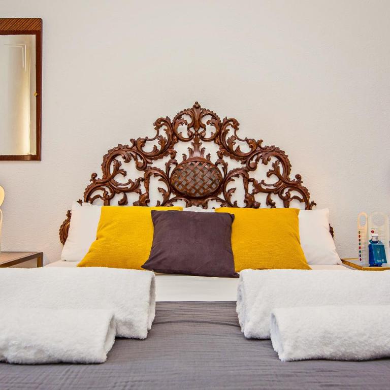 Sweett - Urgell - Three-Bedroom Apartment - 7