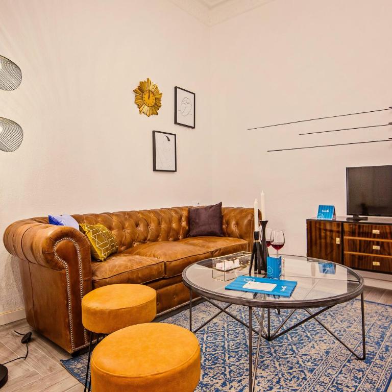Sweett - Urgell - Three-Bedroom Apartment - 2