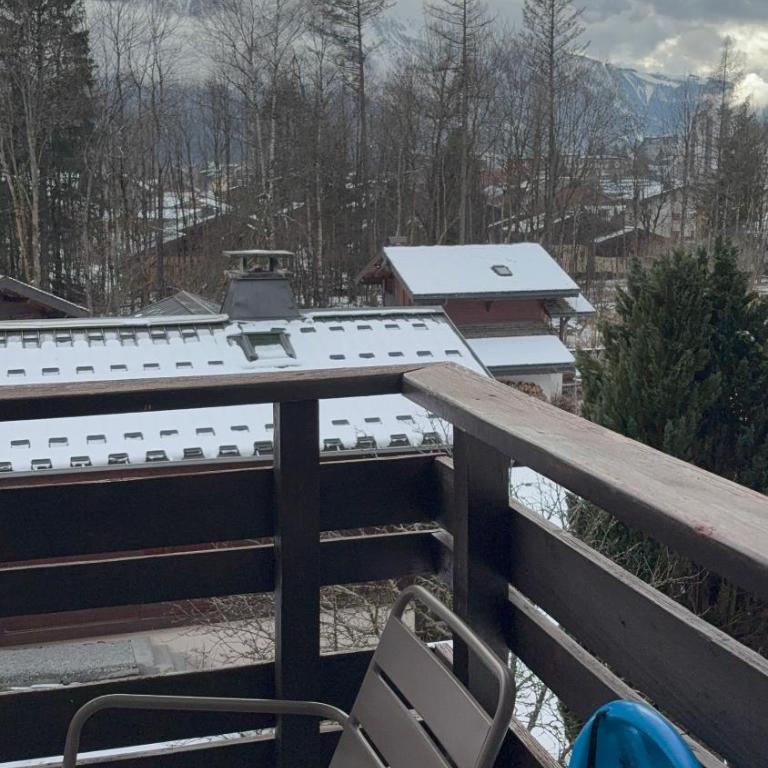Appartement familial cosy proche centre - Apartment mit 3 Schlafzimmern und Bergblick - 9