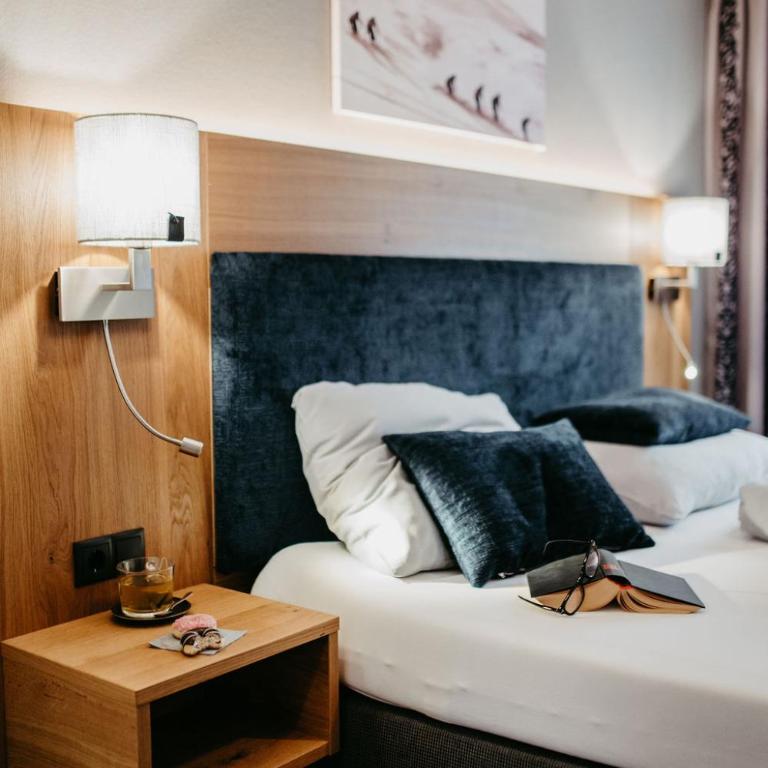 Hotel Schützenhof - Dreibettzimmer mit Balkon - 1