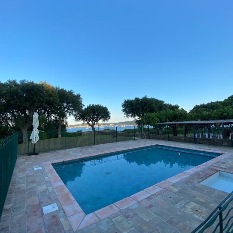 Sainte Maxime Vue féerique piscine chauffée - Estudio con vistas al mar - 25