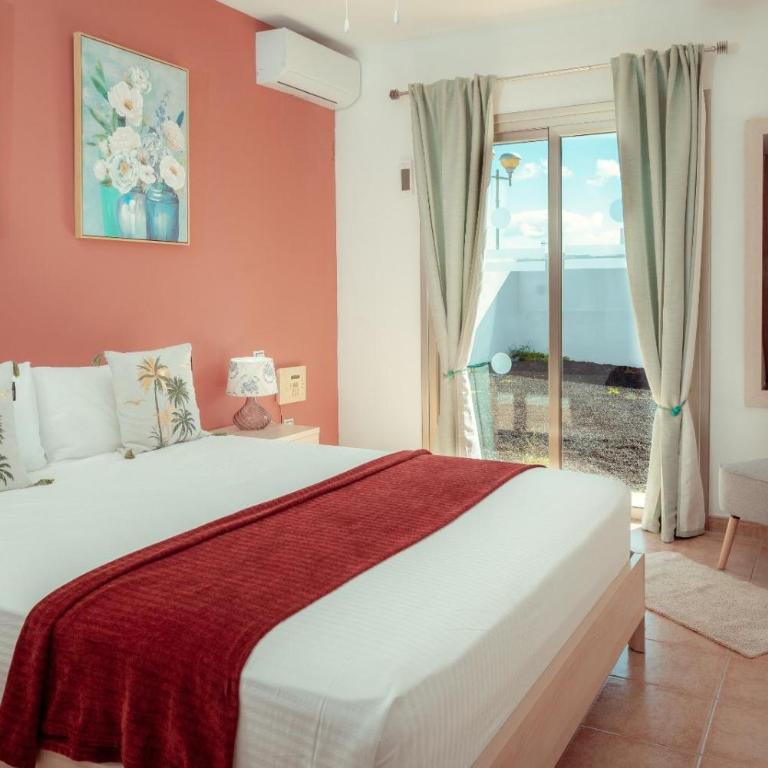 Villa Solara - Three-Bedroom Villa - 10