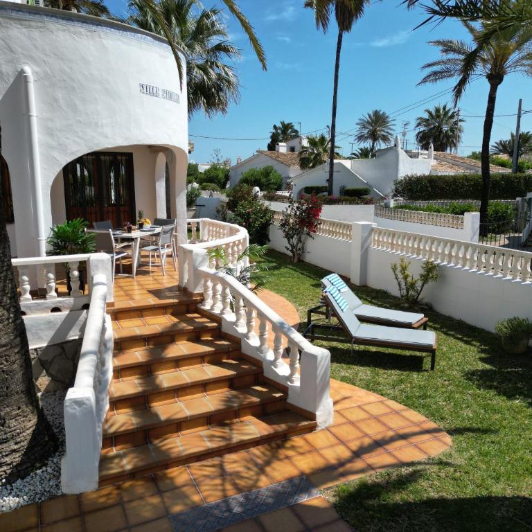Beachside Villa for 12, 50m to Beach, Private Garden, BBQ, AC, Free WiFi and Parking - Villa con vistas al mar - 38