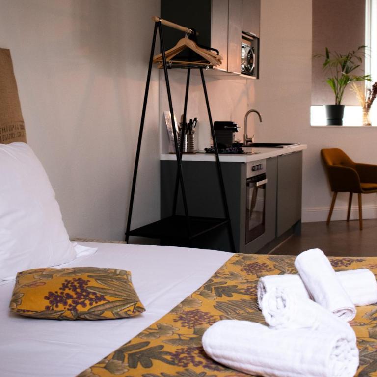 Jungle room, Jacuzzi privatif et cinéma - One-Bedroom Apartment - 4