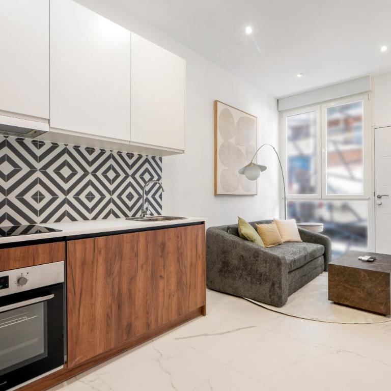 Moderno Apartamento Recien Reformado para 4 personas Alquiler Temporal - Apartment - 2