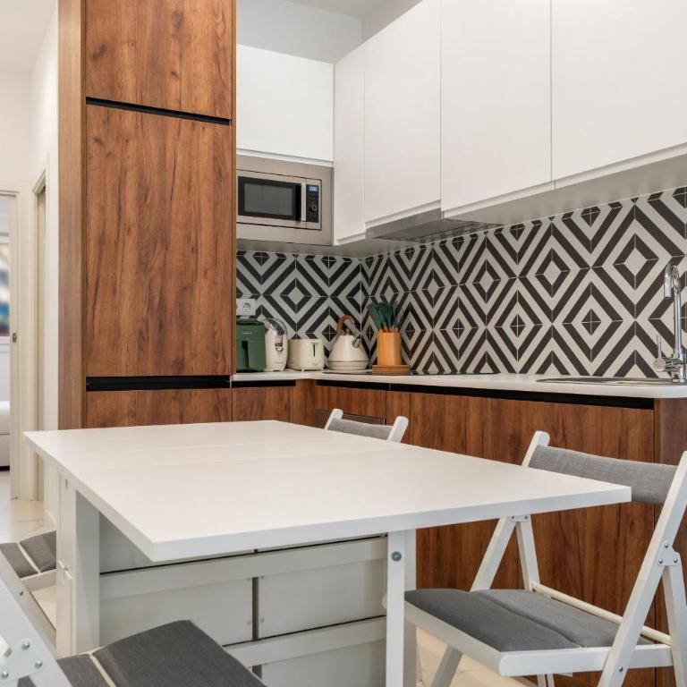 Moderno Apartamento Recien Reformado para 4 personas Alquiler Temporal - Apartment - 12
