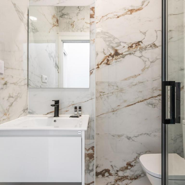 Moderno Apartamento Recien Reformado para 4 personas Alquiler Temporal - Apartment - 20