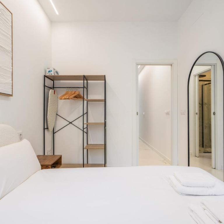 Moderno Apartamento Recien Reformado para 4 personas Alquiler Temporal - Apartment - 21