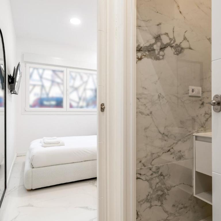 Moderno Apartamento Recien Reformado para 4 personas Alquiler Temporal - Apartment - 22